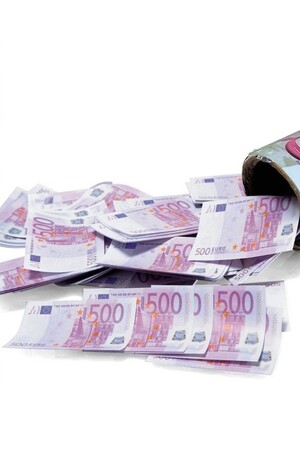 Конфети с банкноти, Куку МагЪзин