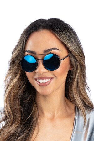 Очила Кръгли-сини, Куку МагЪзин