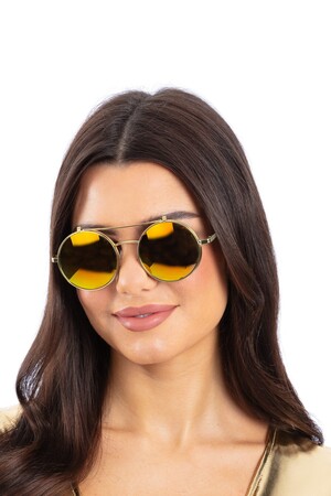 Очила Кръгли-златни, Куку МагЪзин