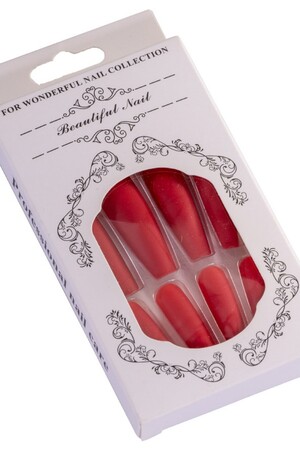 Нокти Вещица-червени, Куку МагЪзин