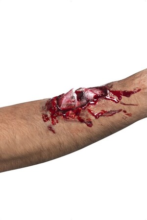 Релефна татуировка - счупена кост #SMF37153